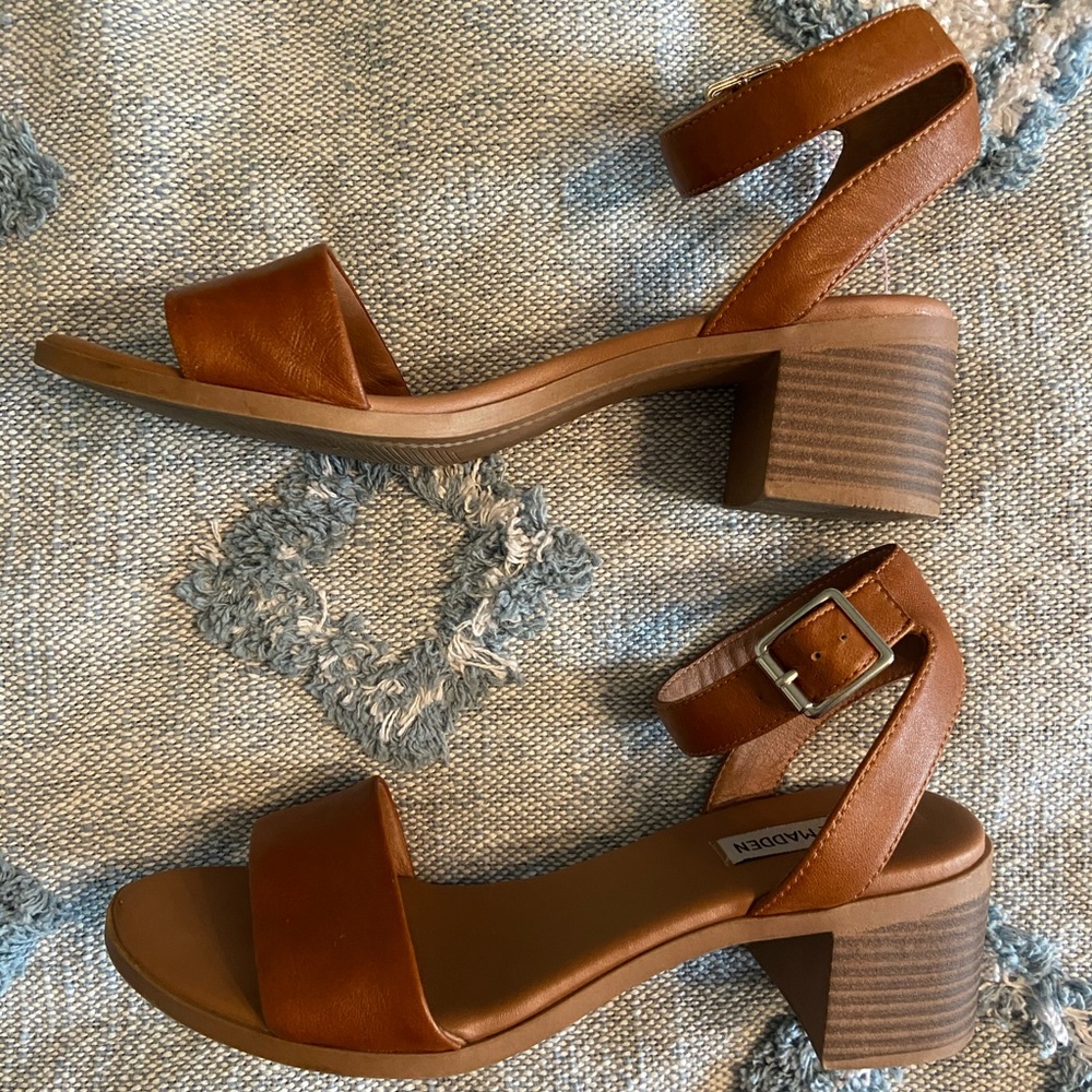 LIKE NEW, Steve Madden Block Heel Sandal